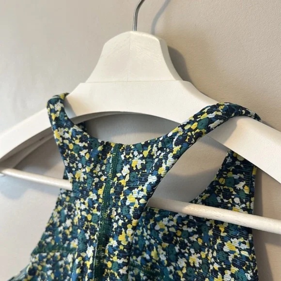 Outdoor Voices Floral Tech Sweat Move Free Crop Top - Picture 7 of 10